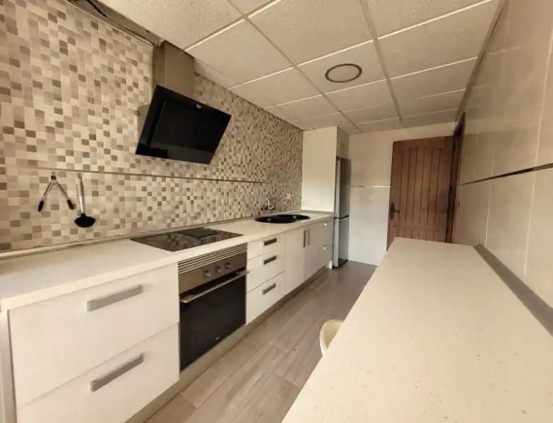 Piso en venta en Calle Jerez Perchet, 24, Cortijo Bazán - Los Casinis - Los Cipreses