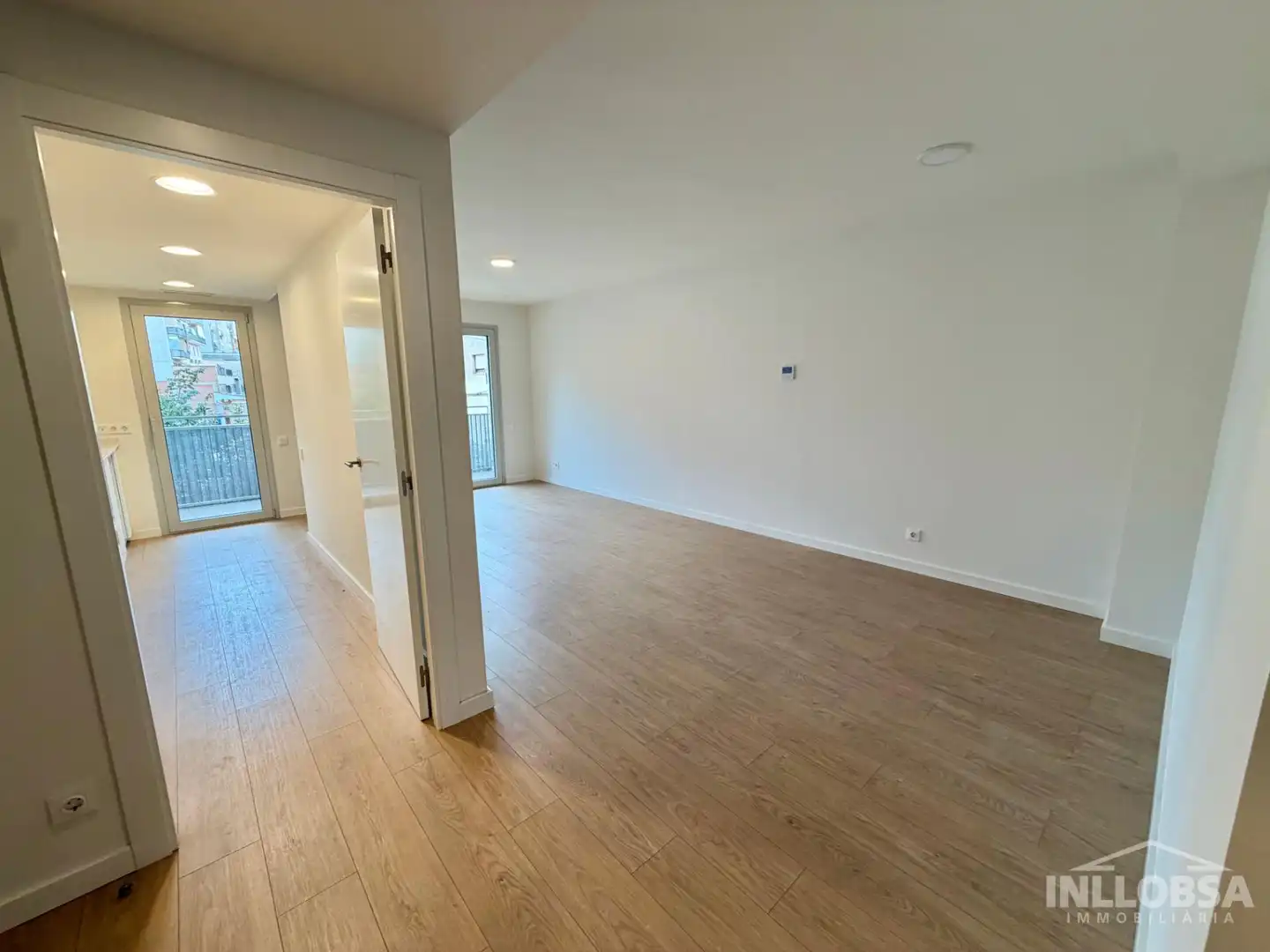 Flat for rent in Manresa  with Air Conditioner, Heating and Parquet flooring