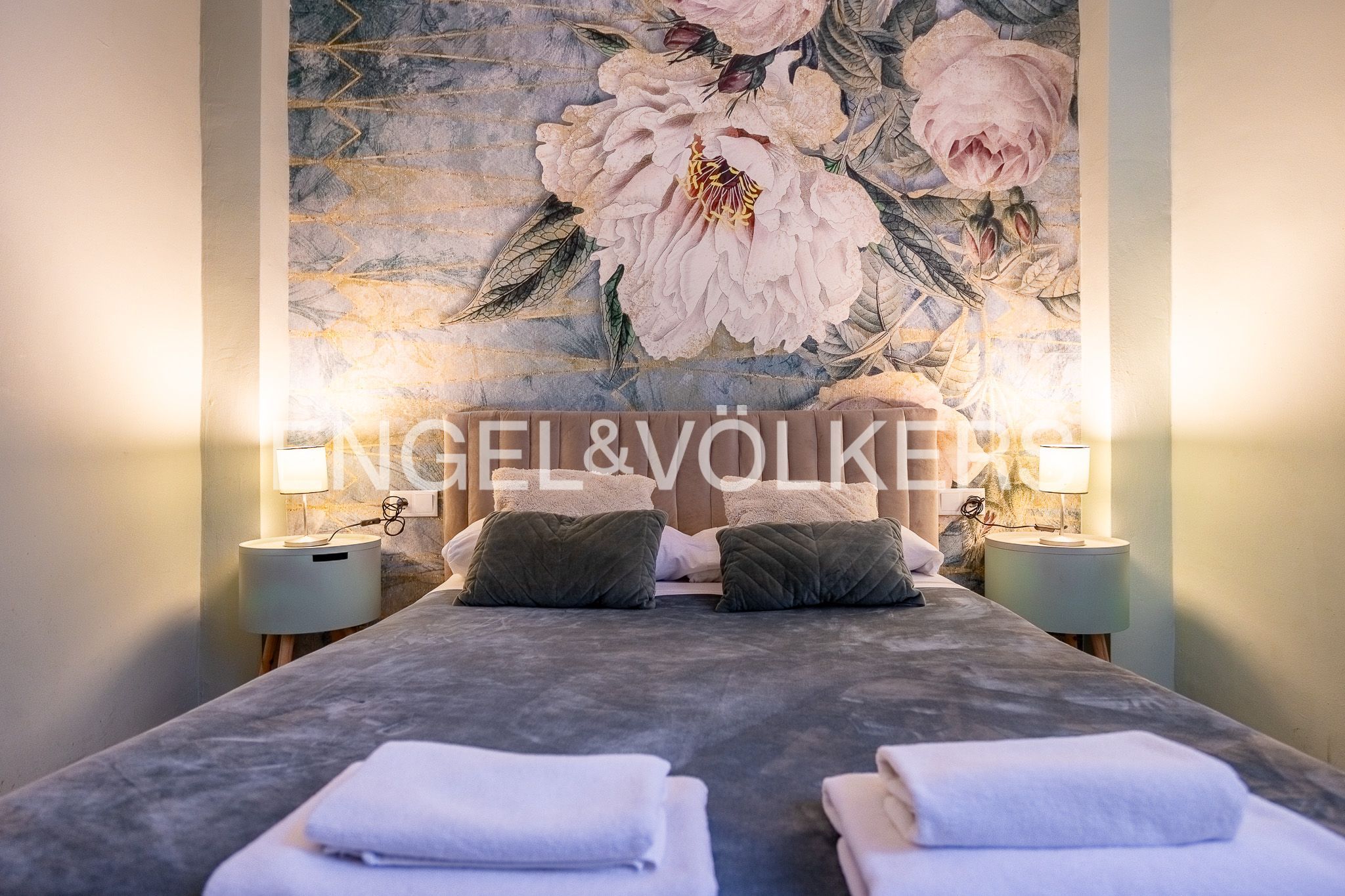 Bedroom of Apartment for sale in  Sevilla Capital  with Air Conditioner, Heating and Storage room