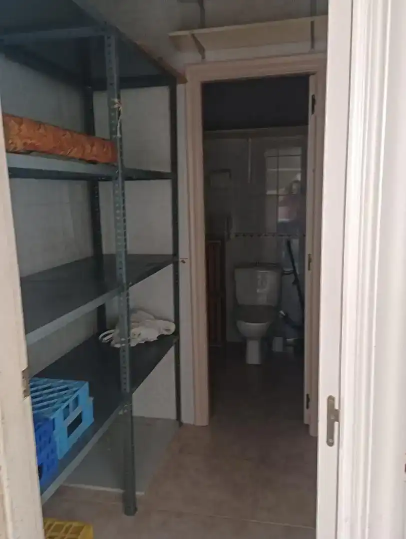 Badezimmer von Geschaftsraum zur Miete in Burgos