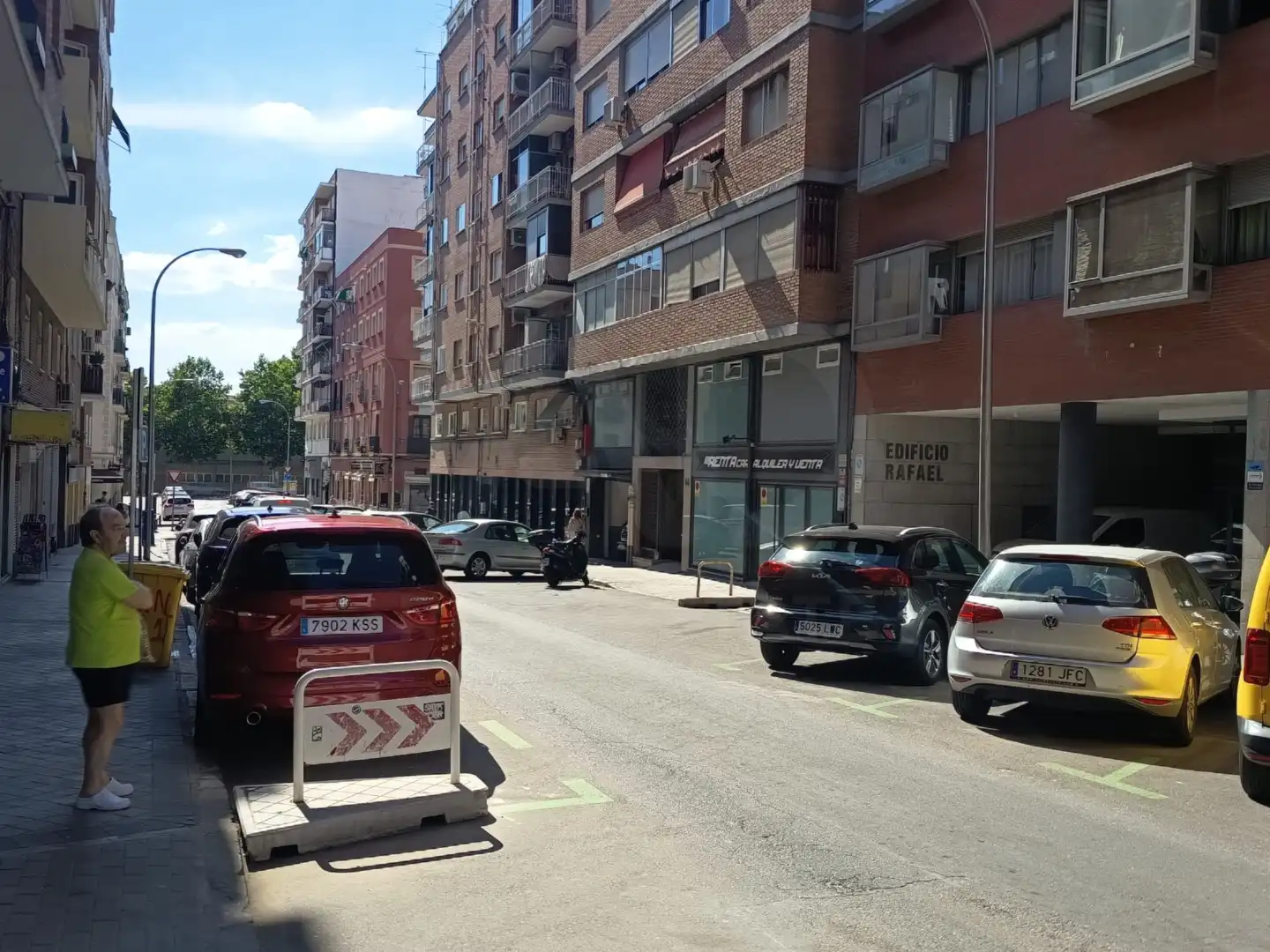 Exterior view of Garage for sale in Madrid