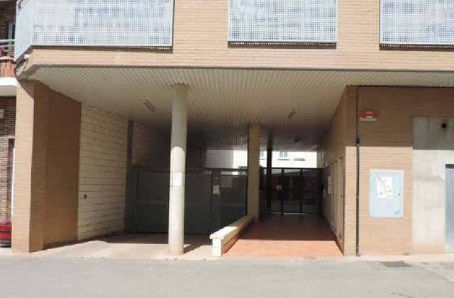 Garaje en Venta en Planos, 2-4 en Entrena