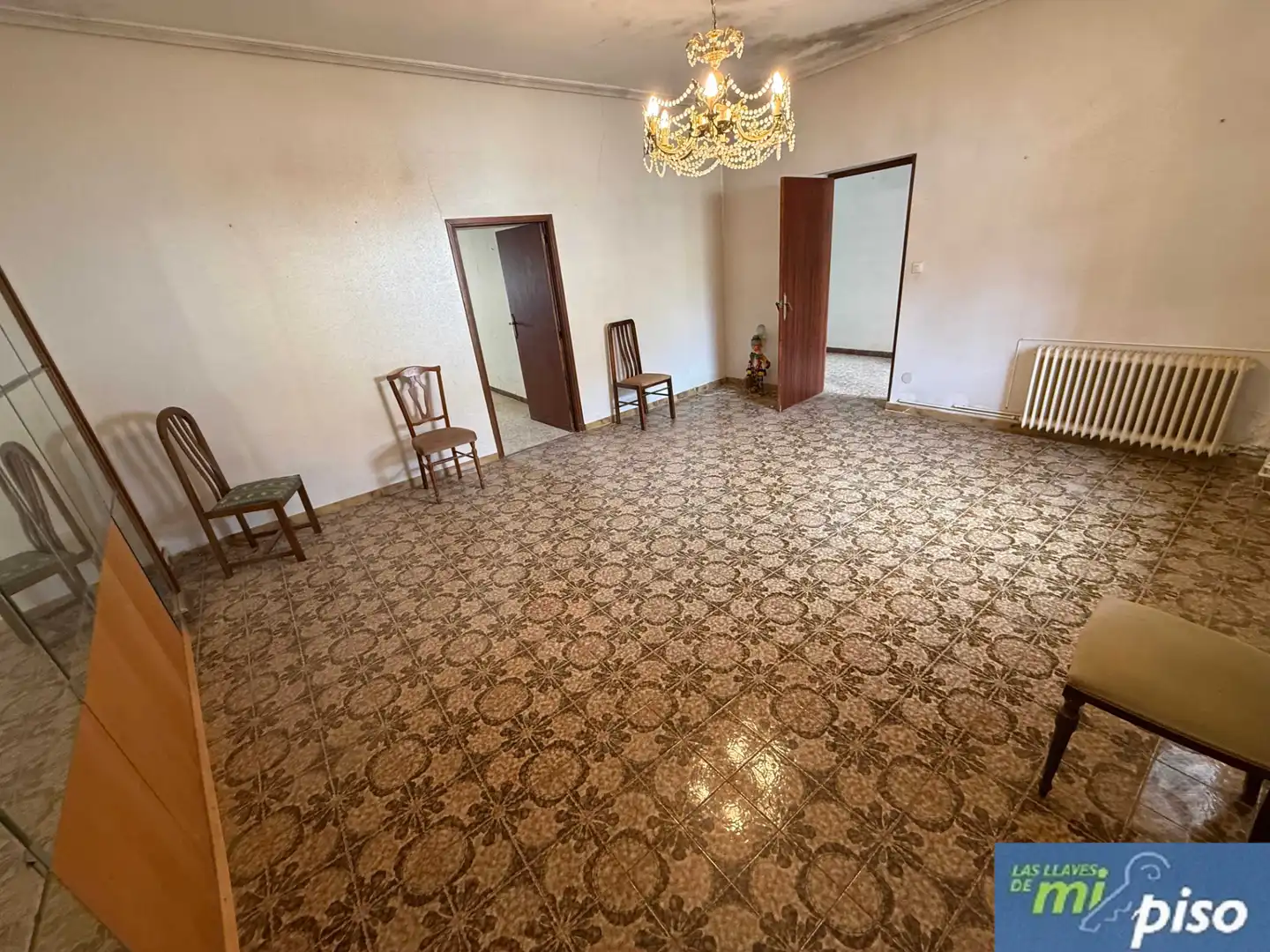 Sala de estar de Casa o chalet en venta en Aguilar de Campos con Calefacción, Jardín privado y Terraza