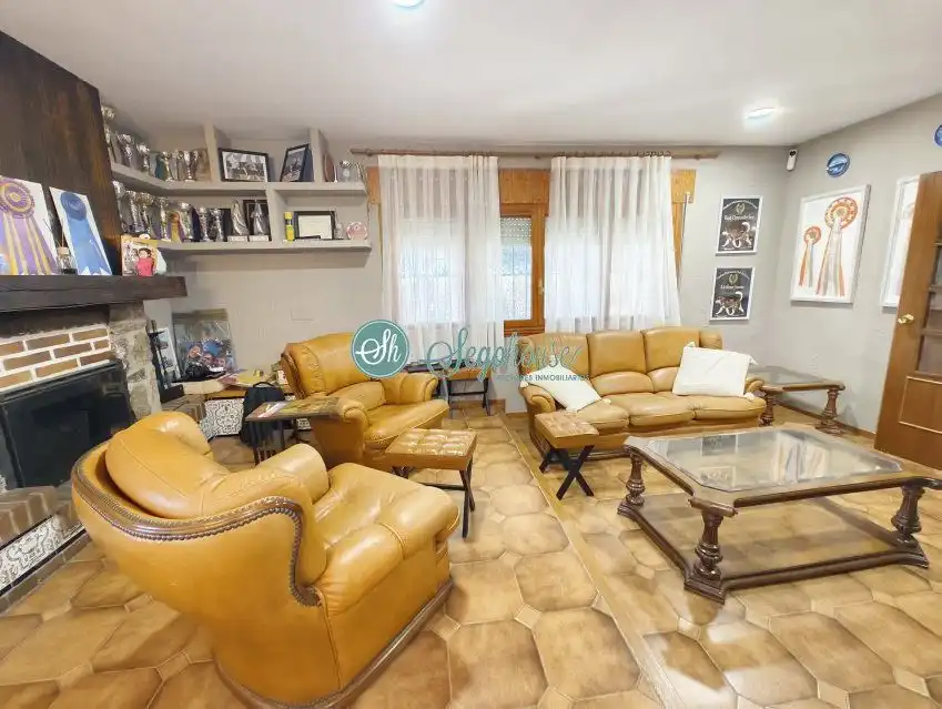 Detached house with garden for sale in Valverde del Majano, imagen 39