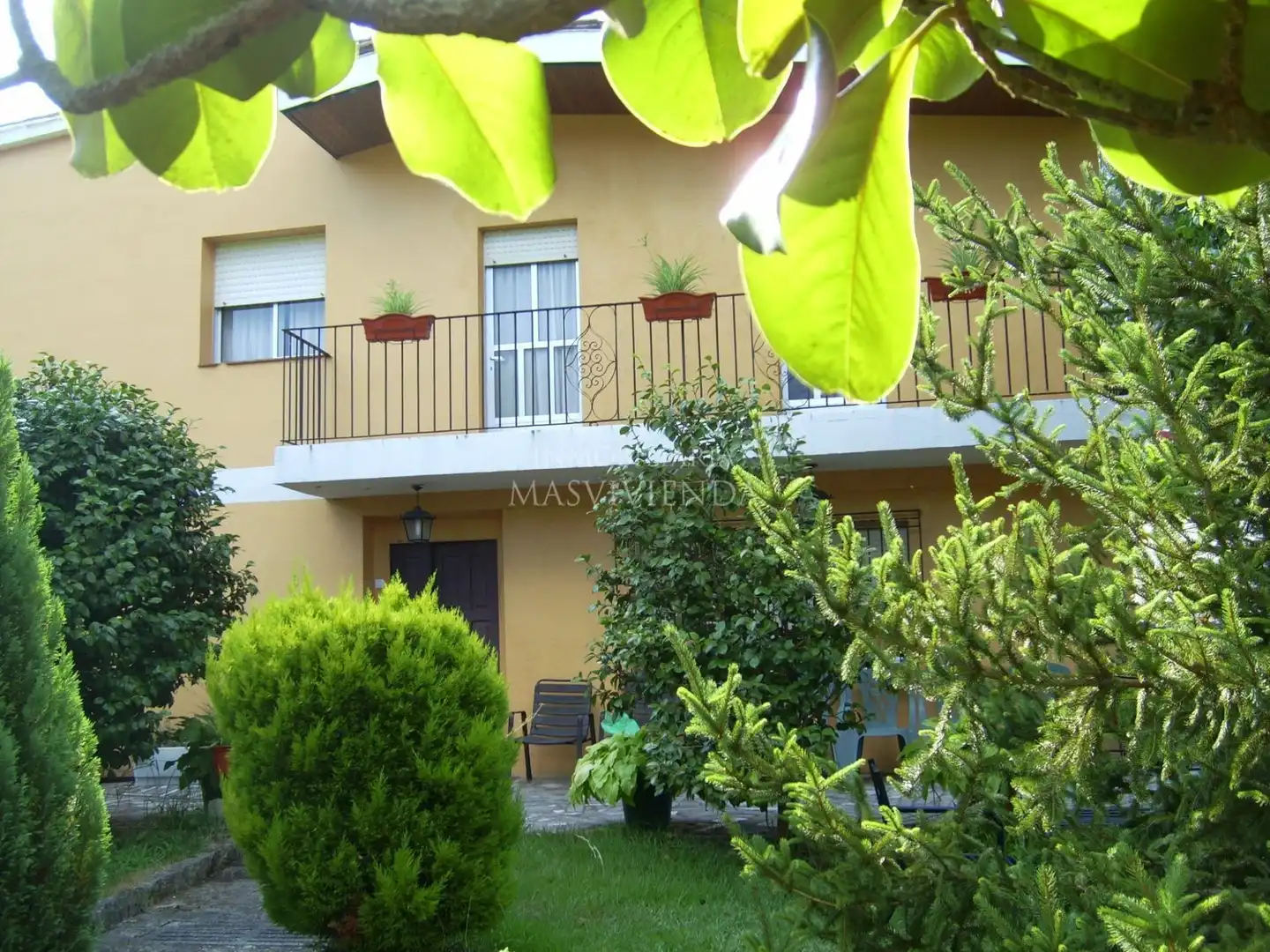 Vista exterior de Casa o chalet en venta en Leiro con Aire acondicionado, Terraza y Trastero