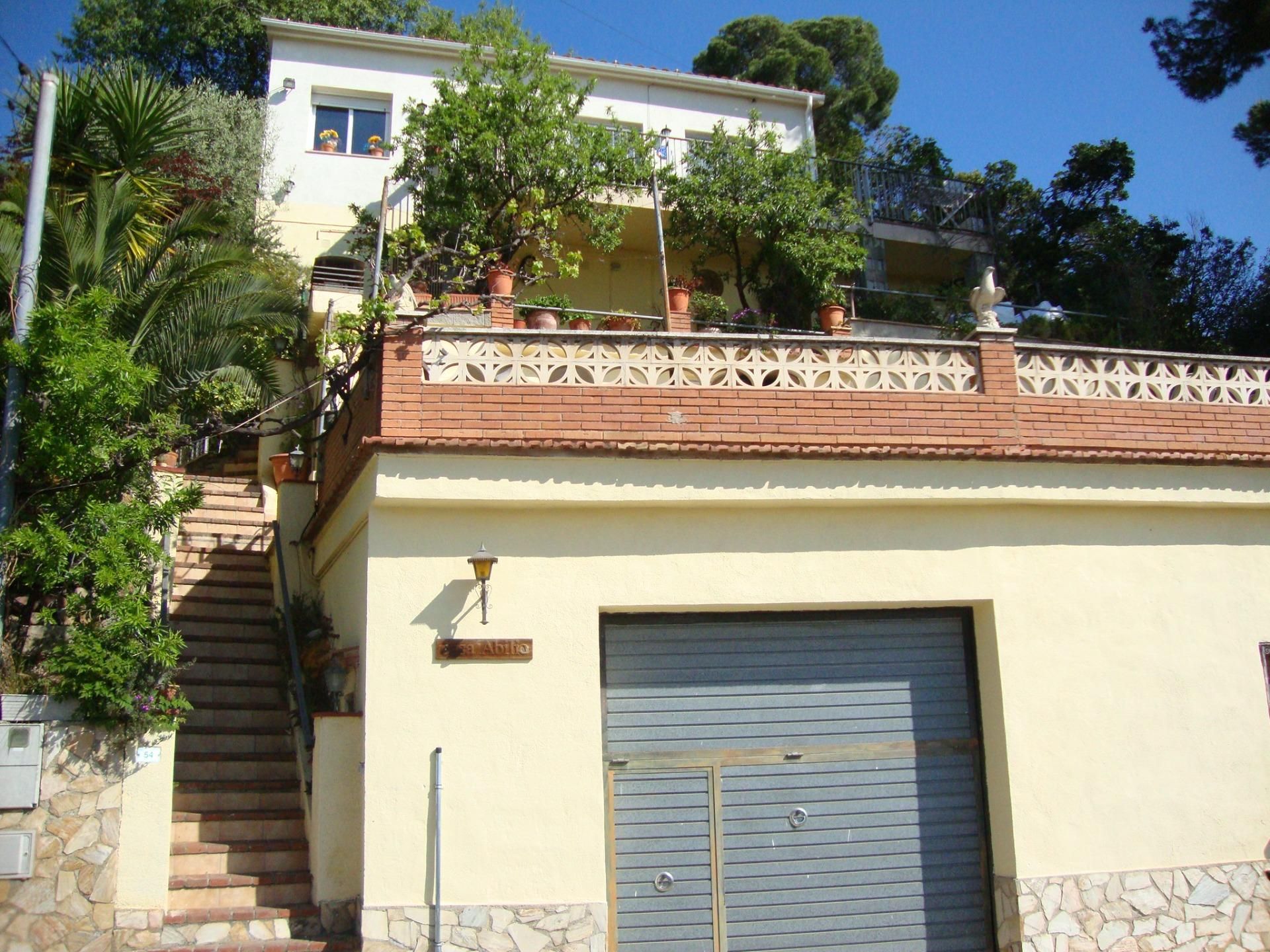 Exterior view of House or chalet for sale in Sant Cebrià de Vallalta  with Heating, Private garden and Terrace