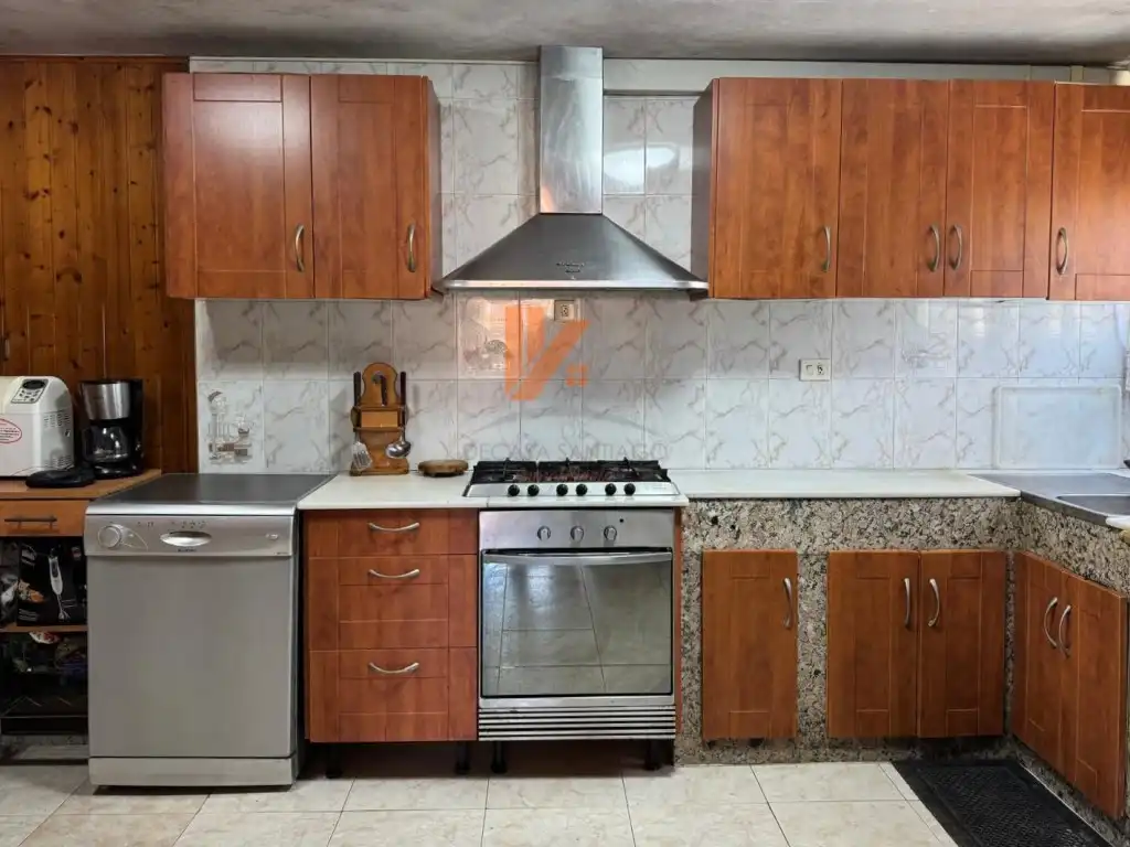 Cocina de Casa o chalet en venta en A Estrada  con Jardín privado, Horno y Balcón