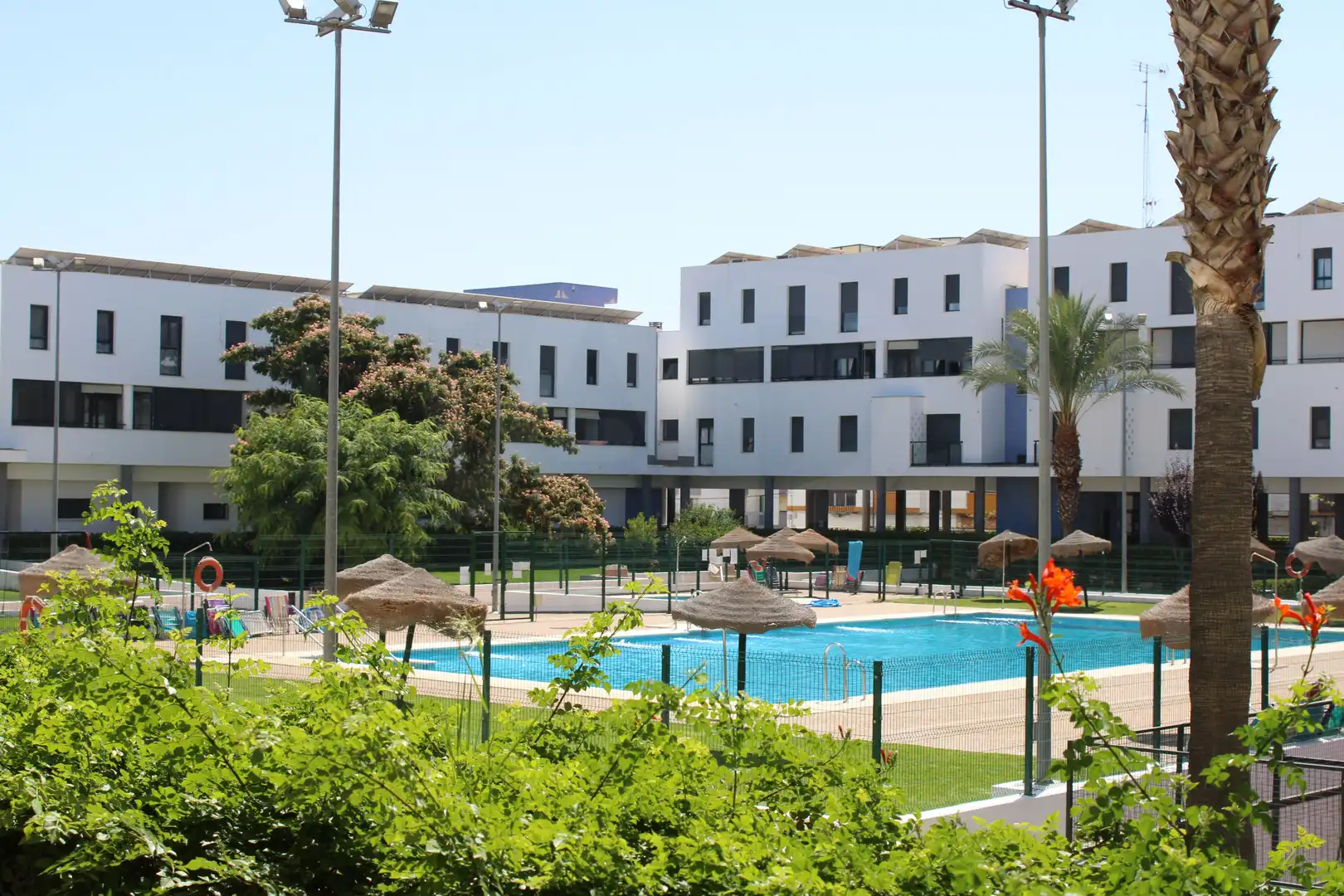 Swimming pool of Flat for sale in Ayamonte  with Air Conditioner, Heating and Terrace