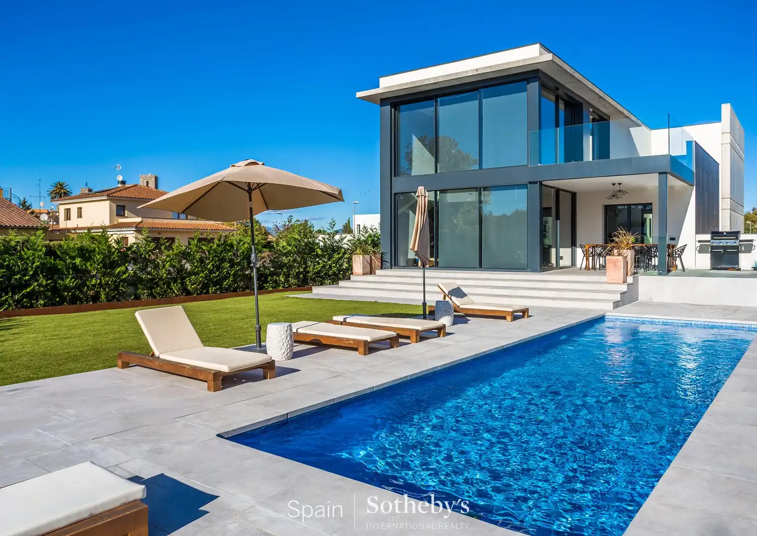 Casa con piscina en venta en Carrer dels Horts