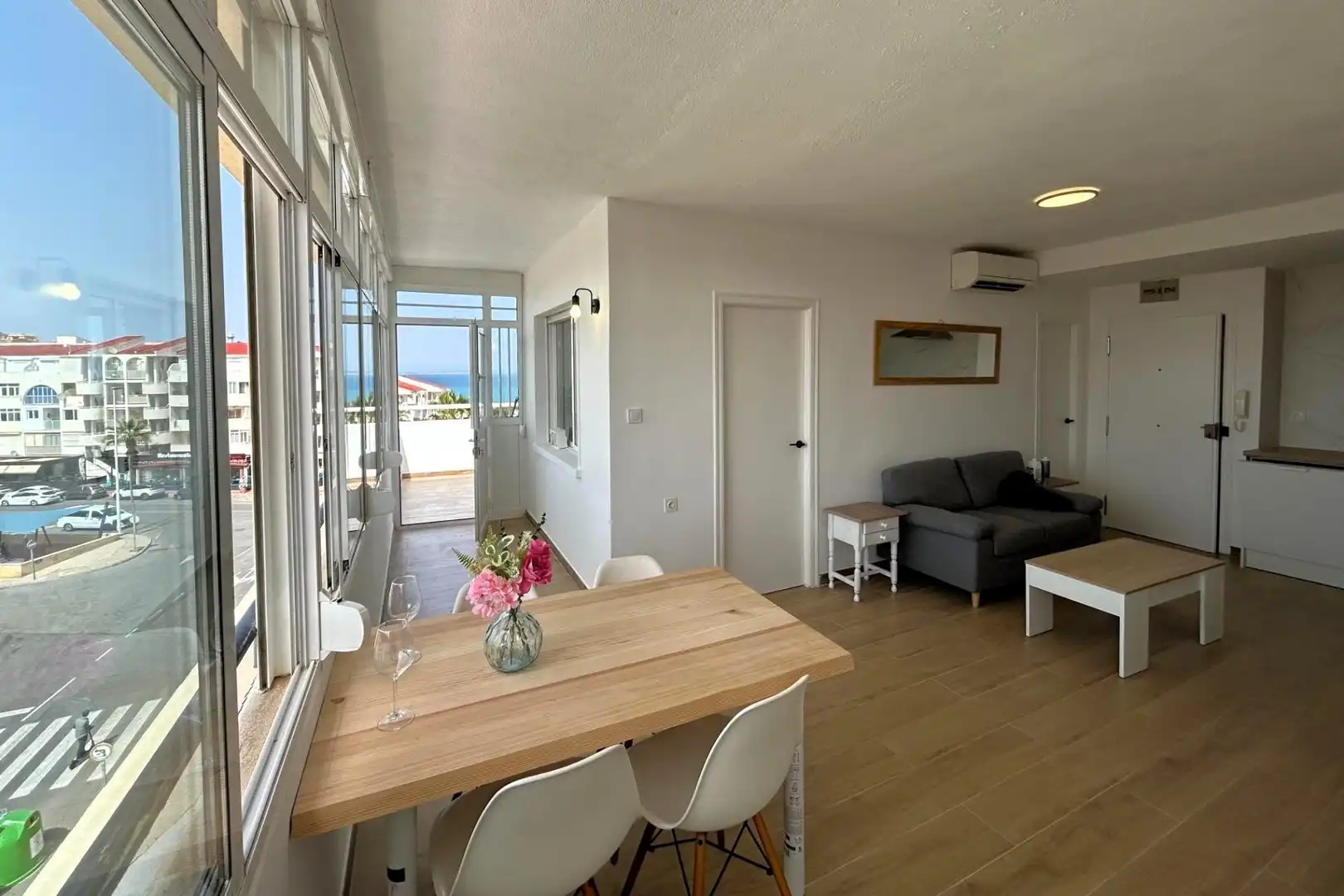 Dining room of Apartments for sale in Torrevieja  with Air Conditioner, Heating and Terrace