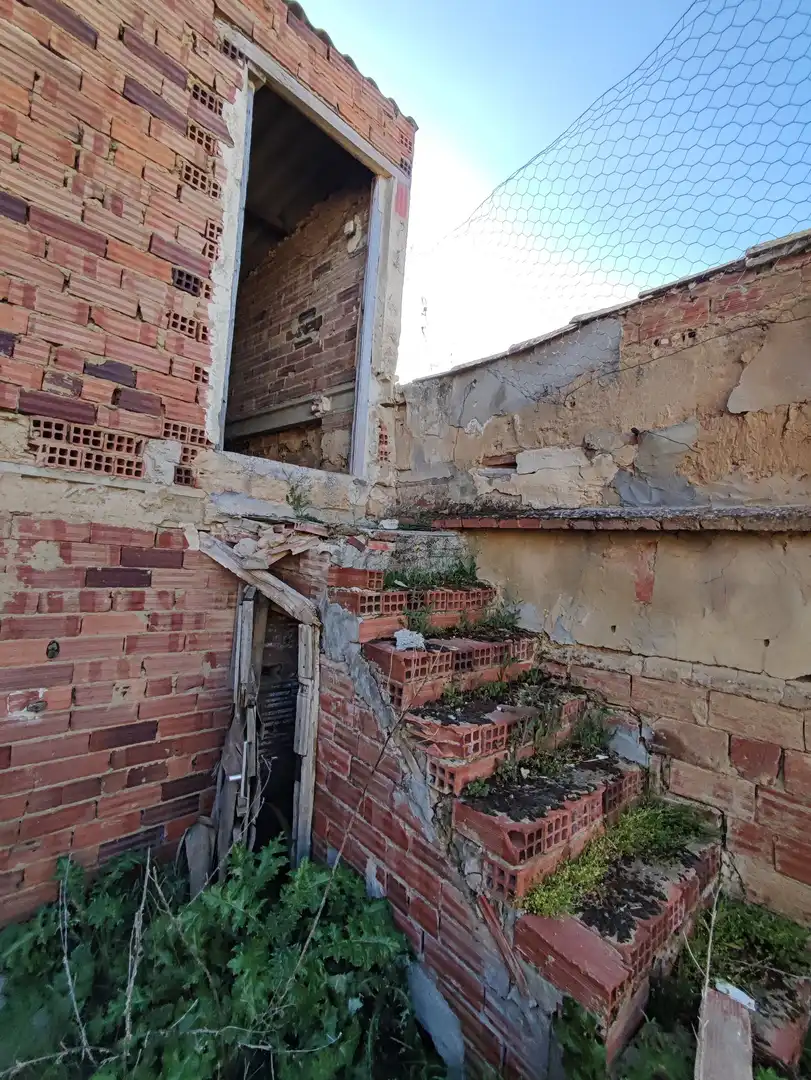 Vista exterior de Finca rústica en venta en Paredes de Nava con Jardín privado y Trastero