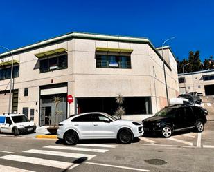 Vista exterior de Nau industrial de lloguer en Marbella amb Alarma