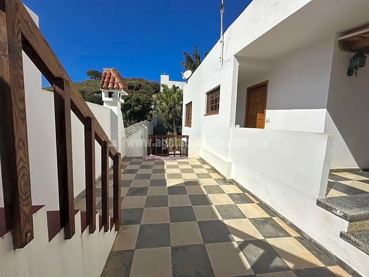 Vista exterior de Casa o chalet en venta en Los Silos con Aire acondicionado, Jardín privado y Terraza