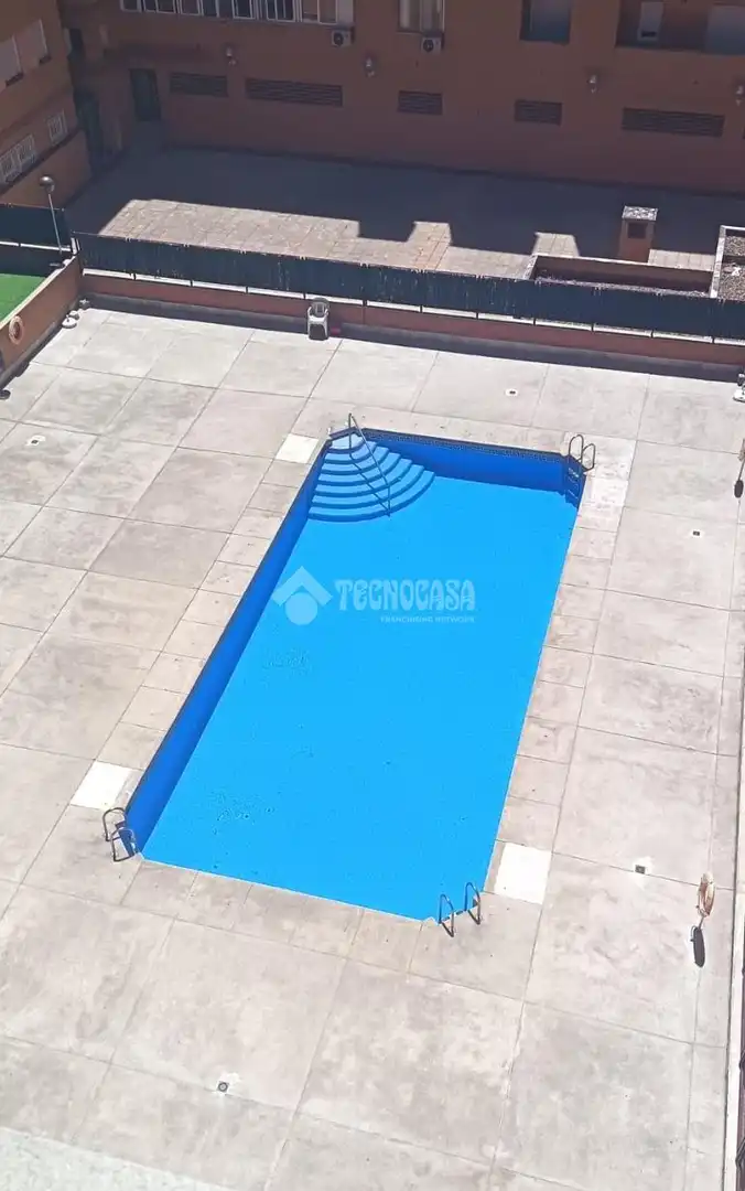 Piscina de Ático en venta en Parla con Aire acondicionado, Calefacción y Terraza