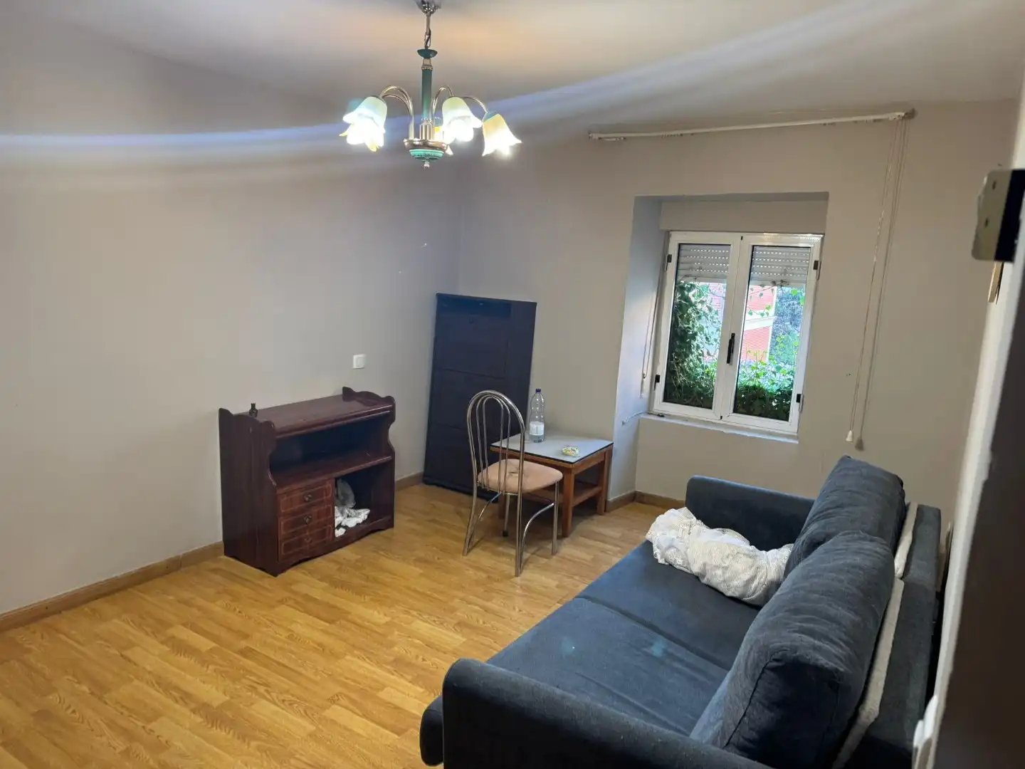 Sala de estar de Apartamento de alquiler en Burgos con Calefacción y Amueblado