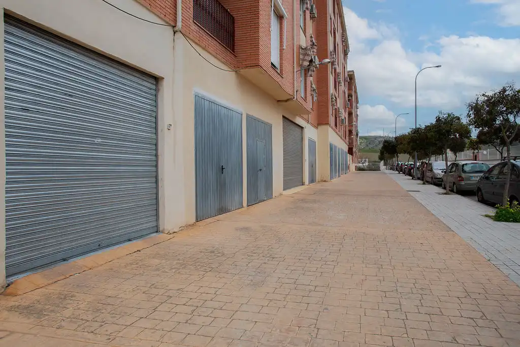 Aparcament de Pis en venda en Linares amb Piscina