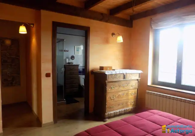 Habitación de Casa o chalet en venta en Villaobispo de Otero con Jardín privado y Parquet