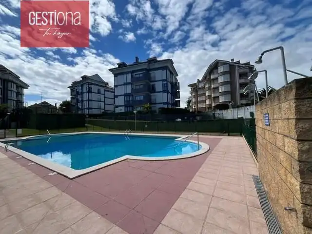Piscina de Ático en venta en Noja con Terraza, Amueblado y Balcón