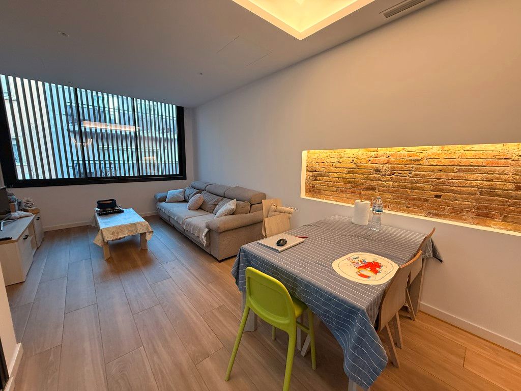 Sala d'estar de Pis en venda en Badalona amb Aire condicionat, Calefacció i Parquet