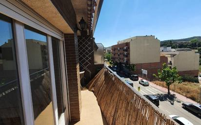 Exterior view of Flat for sale in Artesa de Segre  with Air Conditioner, Terrace and Balcony