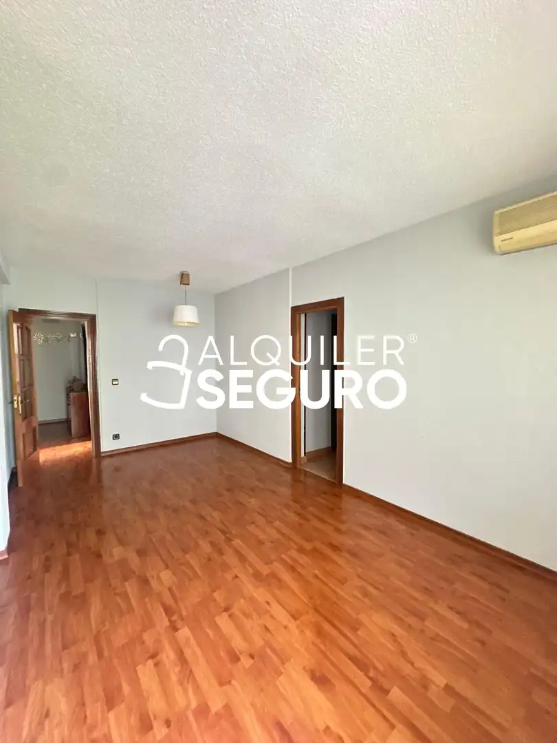 Piso de alquiler en de Isaac Peral, Villafontana - Estoril I
