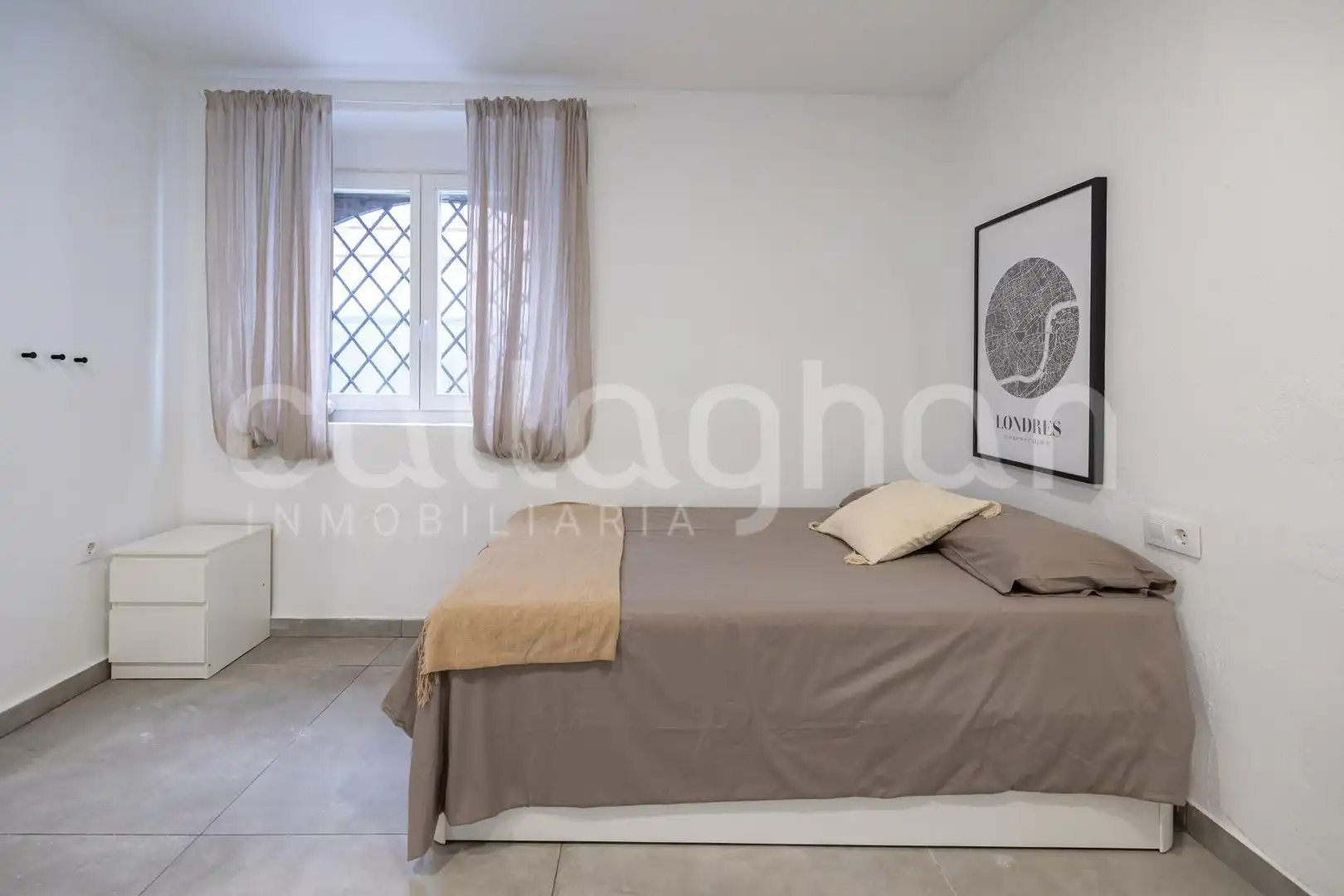Bedroom of Buildings for sale in Valencia
