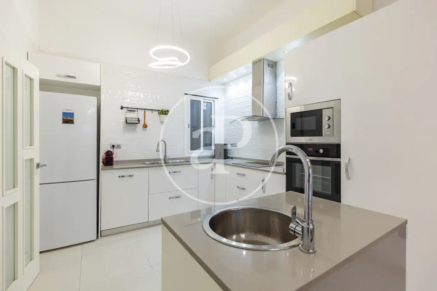 Cocina de Piso en venta en Barcelona con Calefacción y Terraza