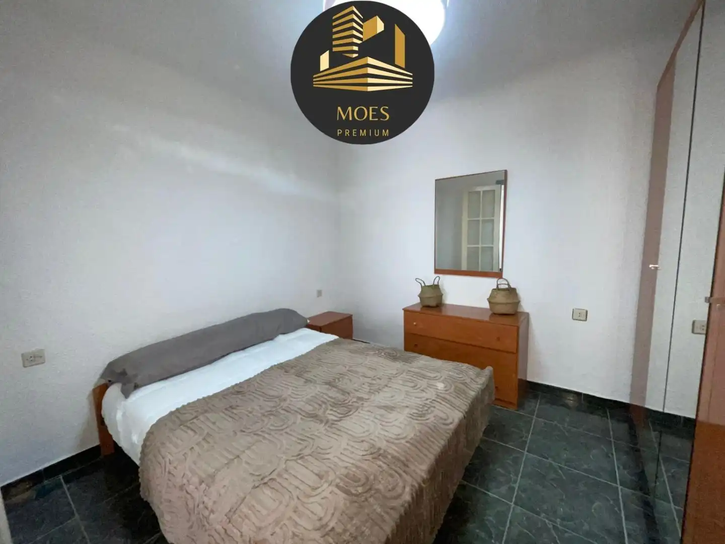 Schlafzimmer von Wohnung zur Miete in Jaén mit Klimaanlage