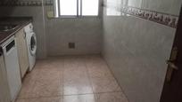 Bathroom of Flat for sale in  Zaragoza Capital  with Air Conditioner and Terrace