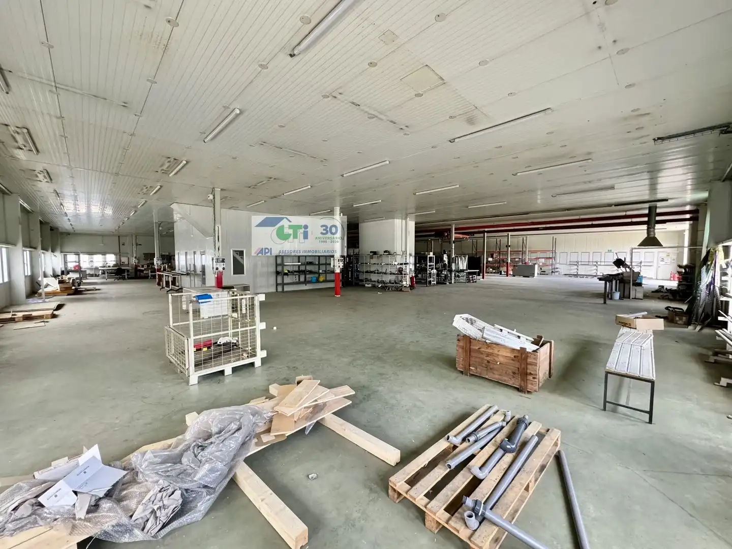 Nau industrial en venda en Zaragoza