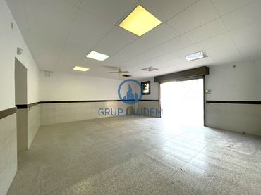 Locale commerciale in vendita a Cerdanyola