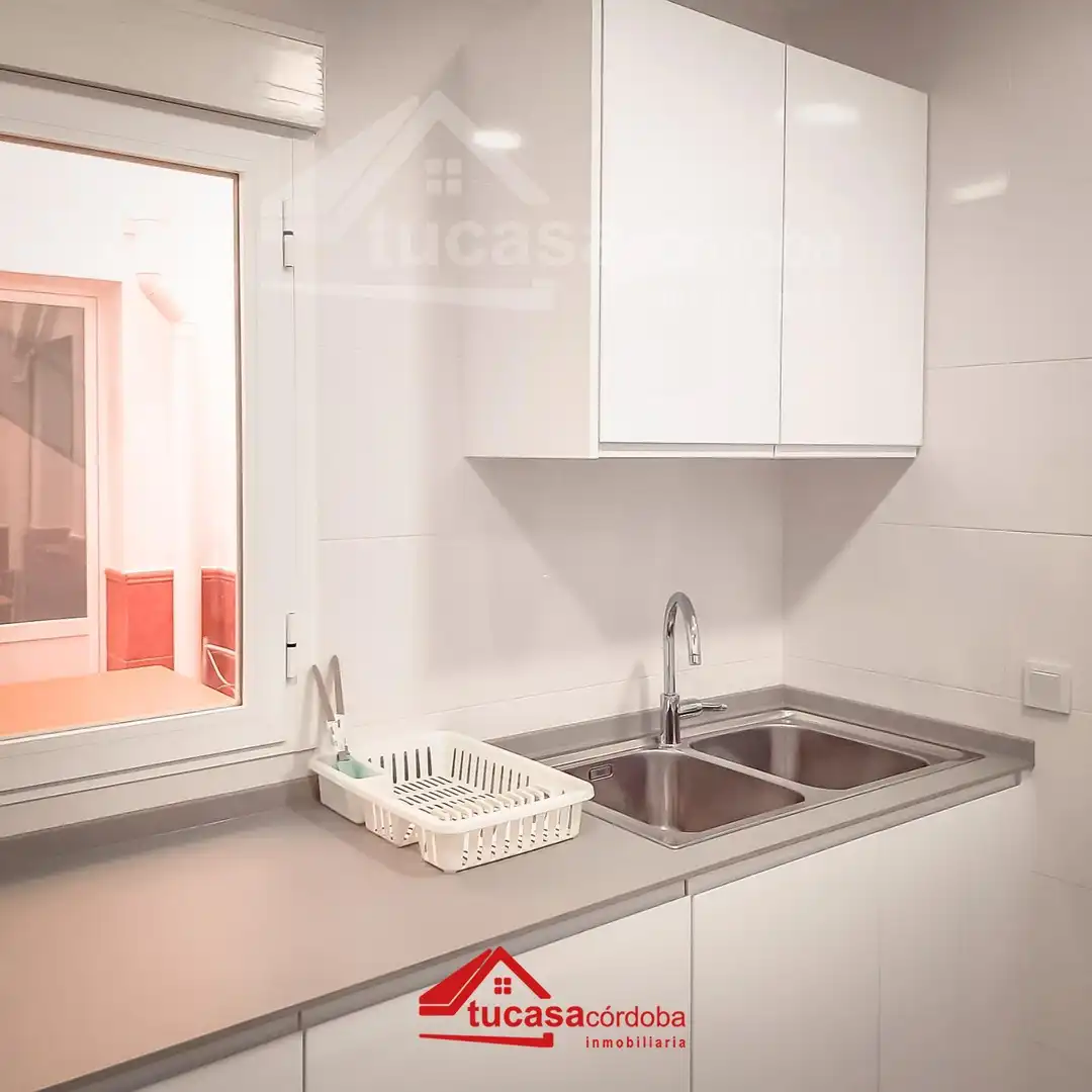 Kitchen of Buildings for sale in Córdoba