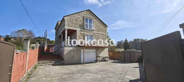 Casa-chalet en Venta en Lugar Gondarei Arriba en Meis