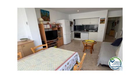 Foto 4 de Piso en venta en Avenida de la Gola de L'estany, 1, Santa Margarita, Roses
