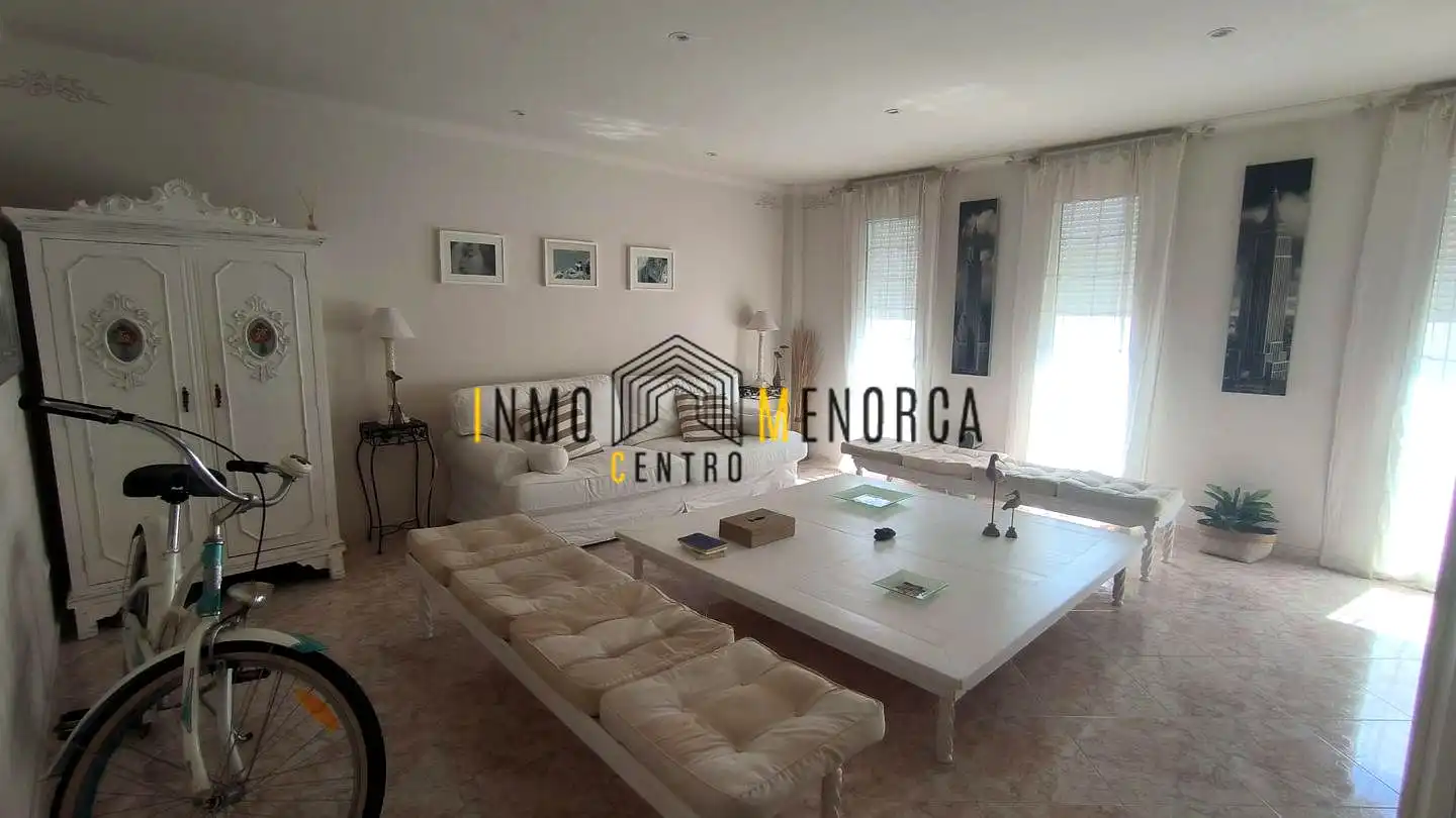 Vista exterior de Pis en venda en Ciutadella de Menorca amb Aire condicionat
