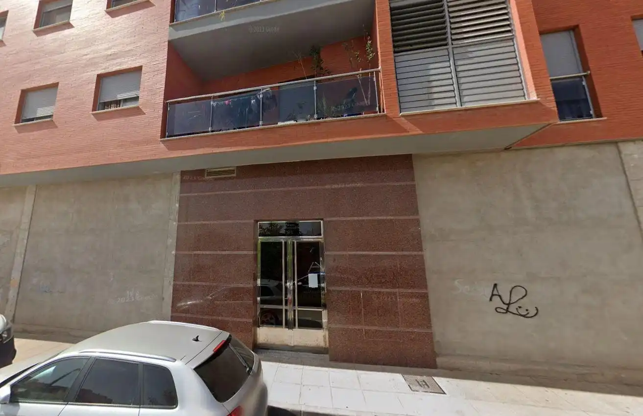 Piso con balcón en venta en JUAN JOSE MTNEZ FERRA, imagen 3