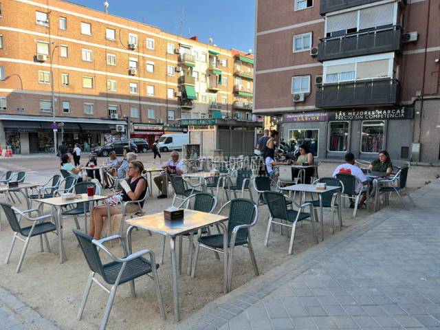Local comercial en Alquiler en Aluche