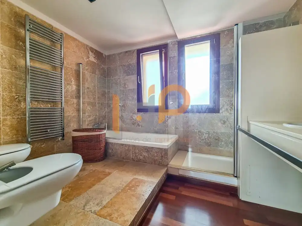 Baño de Casa o chalet en venta en Huércal-Overa con Aire acondicionado, Calefacción y Jardín privado