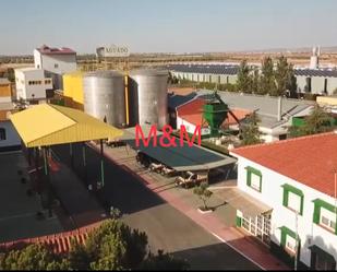 Vista exterior de Terreny industrial en venda en  Toledo Capital