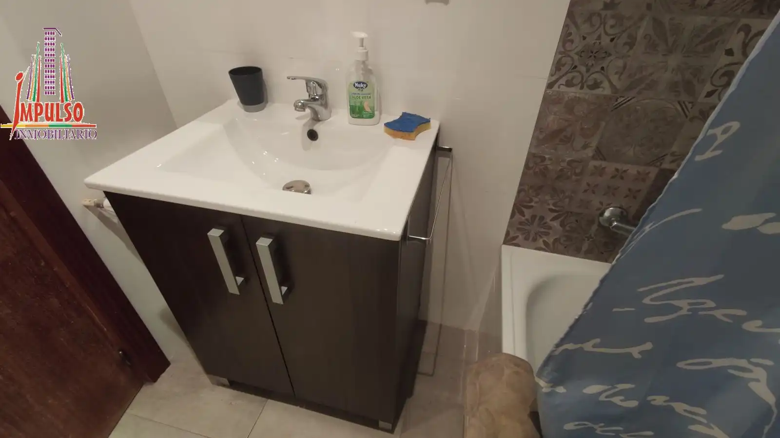 Bathroom of Flat for sale in Albacete