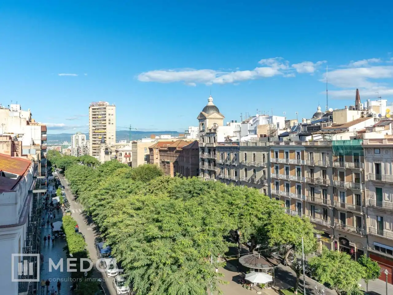 Vista exterior de Piso en venta en Tarragona con Calefacción, Parquet y Amueblado