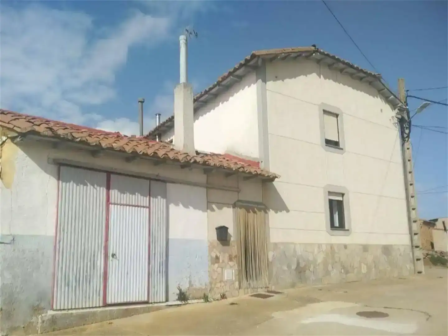 Vista exterior de Casa adosada en venda en Fuente Encalada amb Moblat
