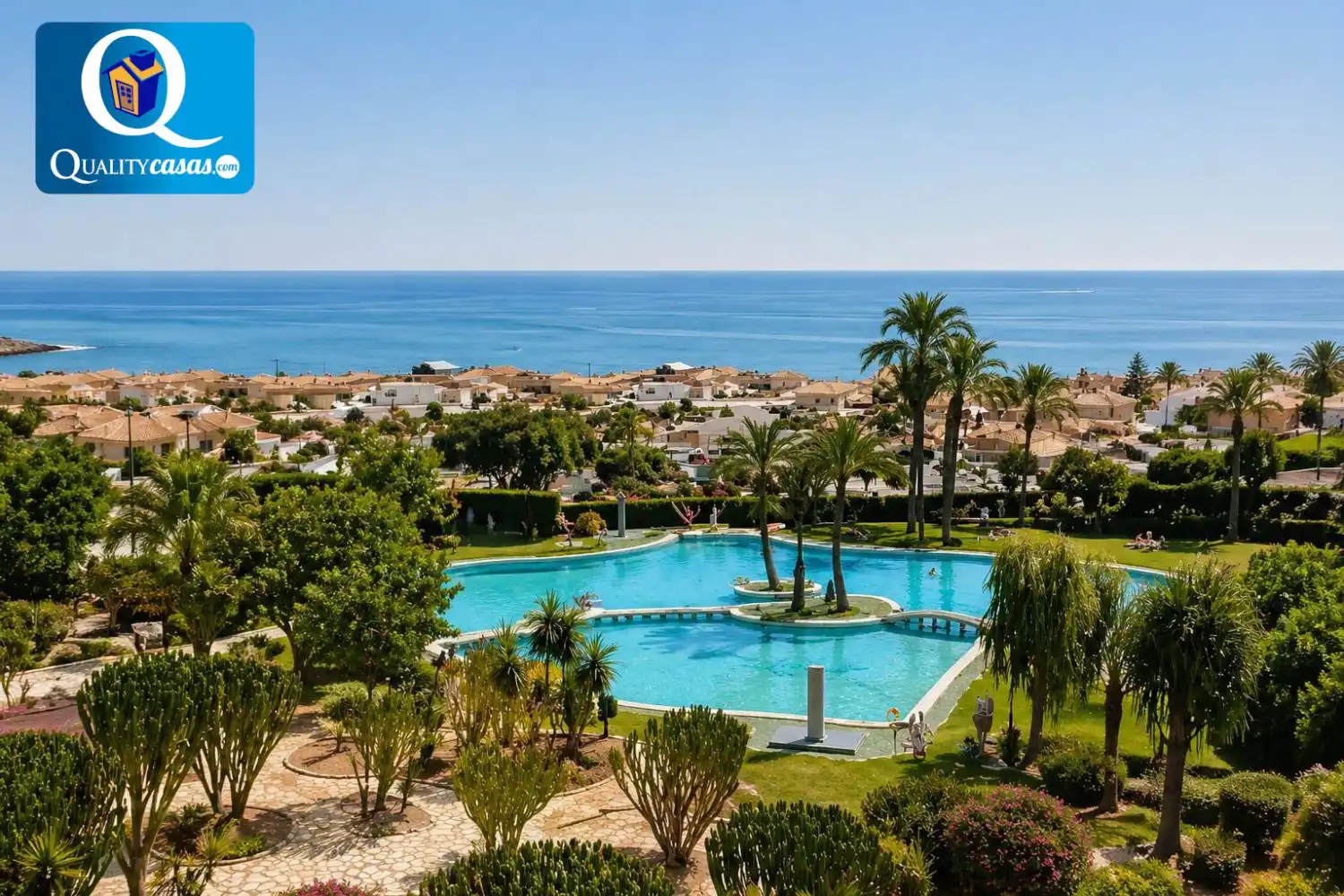 Vista exterior de Apartament en venda en El Campello amb Terrassa i Piscina comunitària