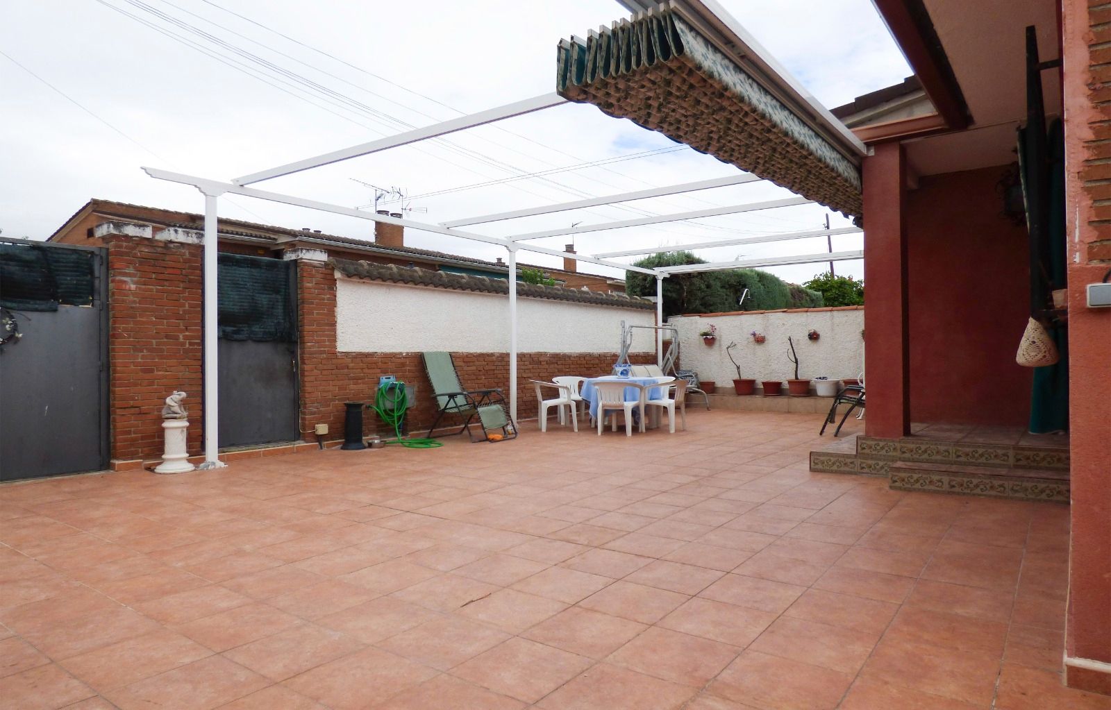 Terrace of Single-family semi-detached for sale in Villa del Prado  with Private garden, Terrace and Storage room