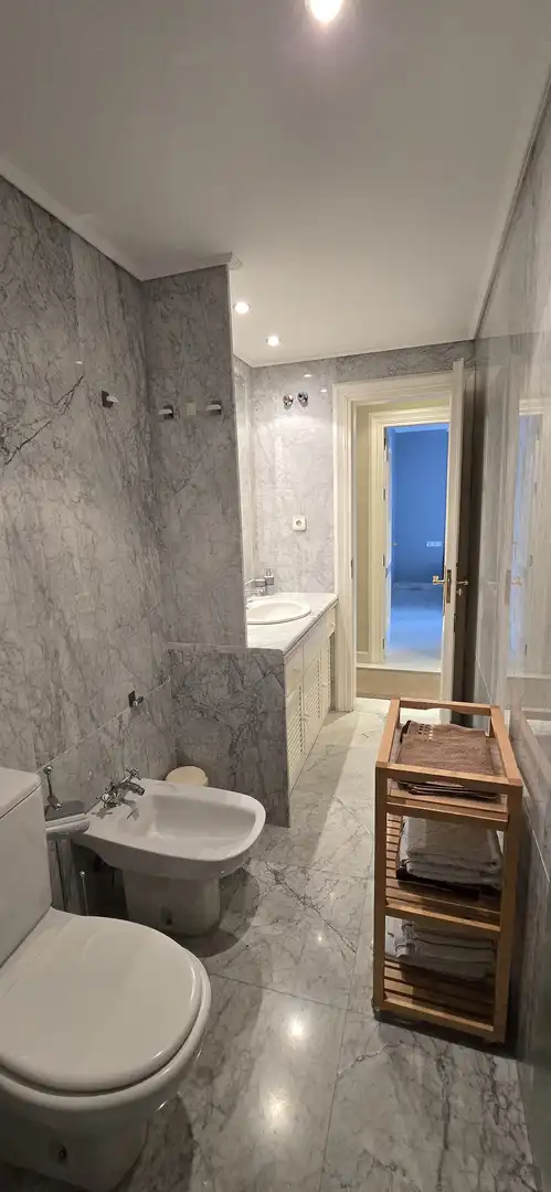Baño de Apartamento en venta en Torremolinos con Aire acondicionado, Calefacción y Terraza