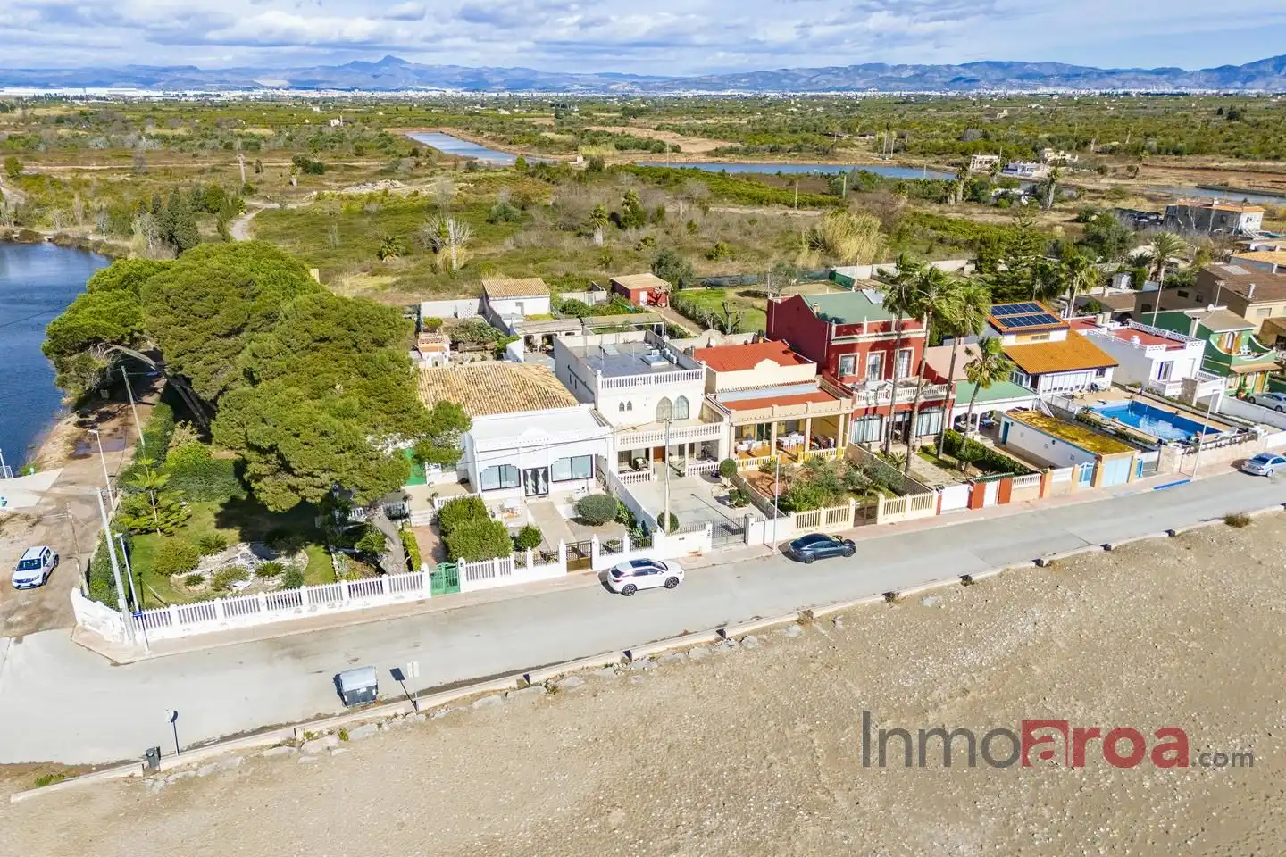 Haus mit Pool zum Verkauf in Playa