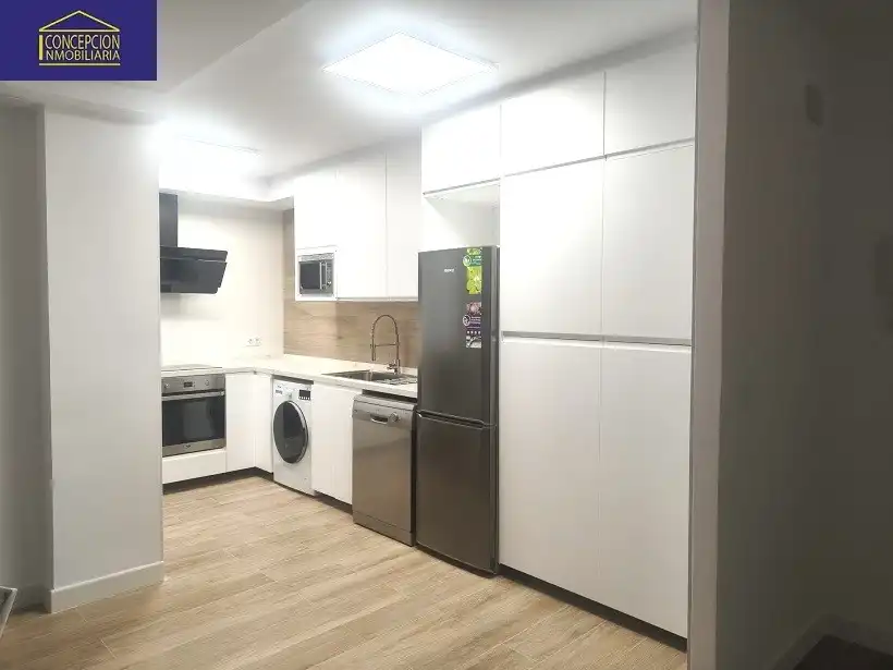 Kitchen of Flat for rent in Córdoba  with Air Conditioner, Heating and Parquet flooring