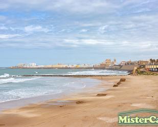 Vista exterior de Pis en venda en  Cádiz Capital amb Terrassa, Traster i Balcó