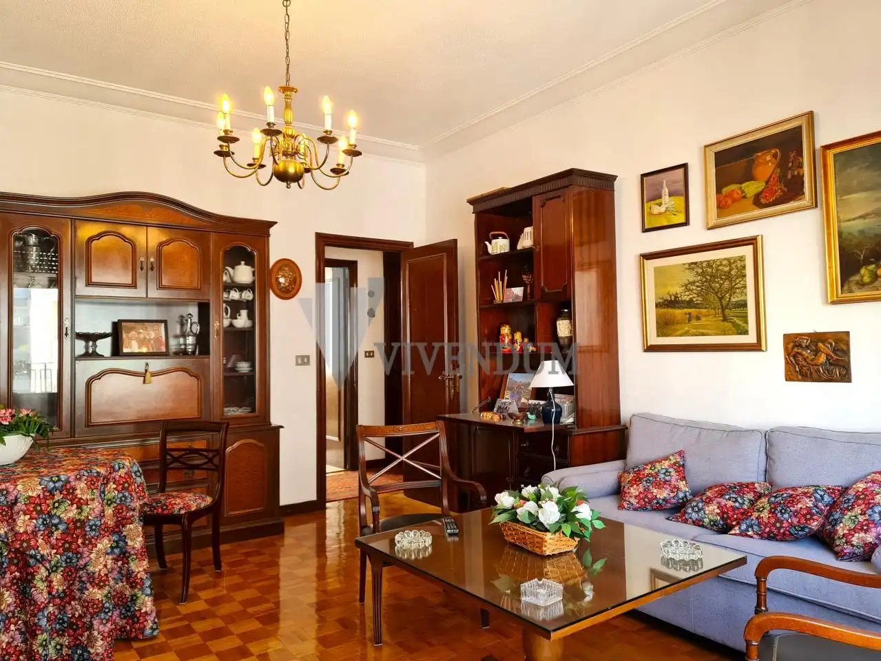 Living room of Flat for sale in Vigo   with Heating, Parquet flooring and Terrace