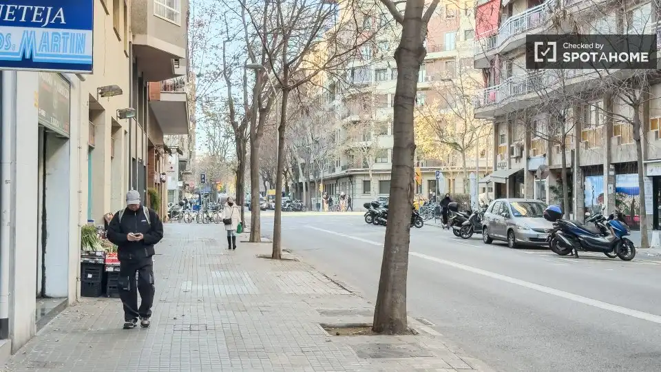 Vista exterior de Piso para compartir en Eixample